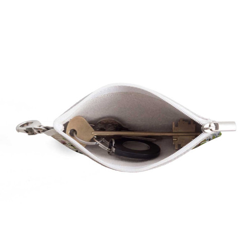 Ключница KEY2 «Бабочки над цветами и травами»